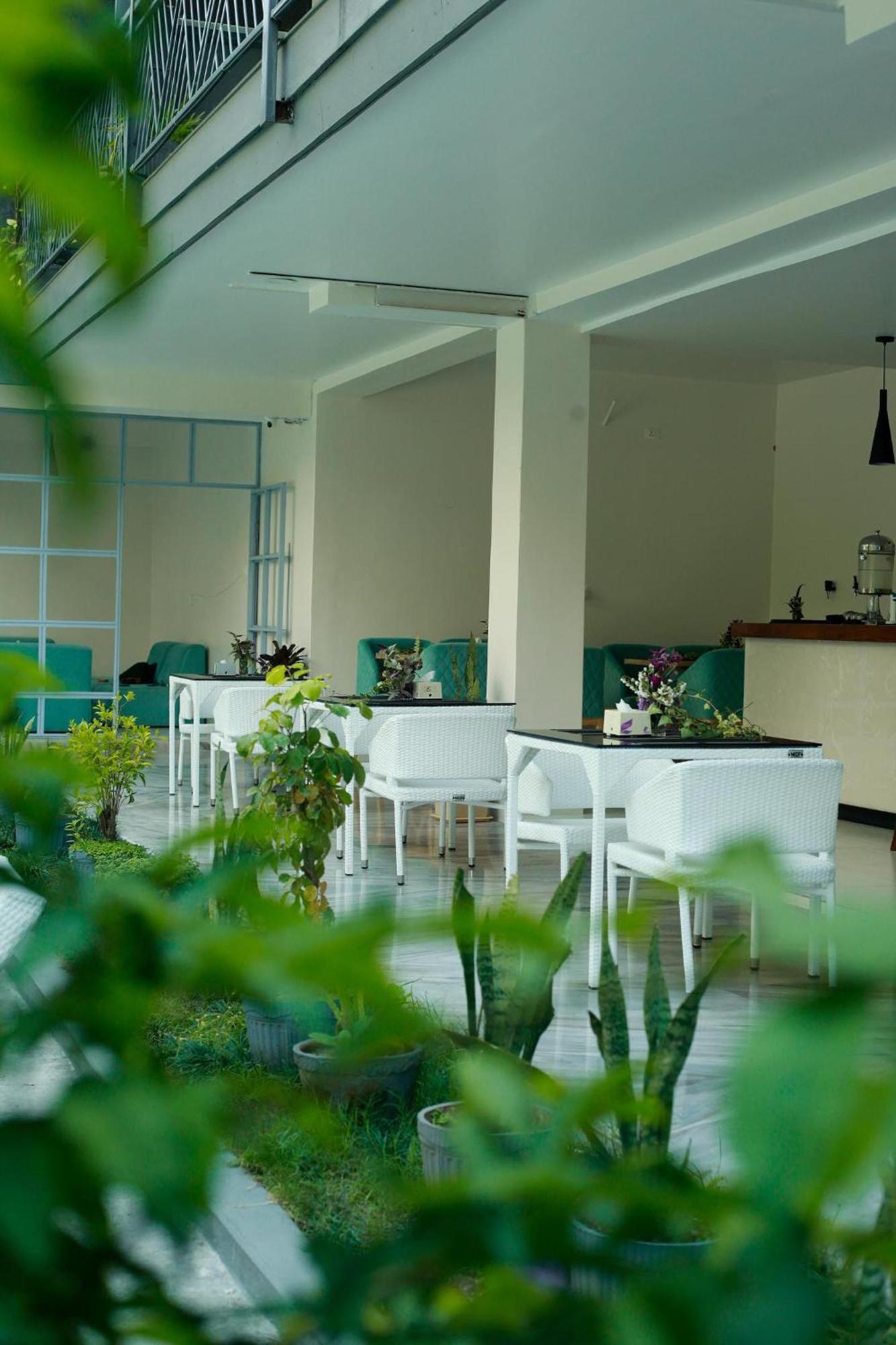 Hotel Swapna Bagh- Your Place Pokhara Exterior foto